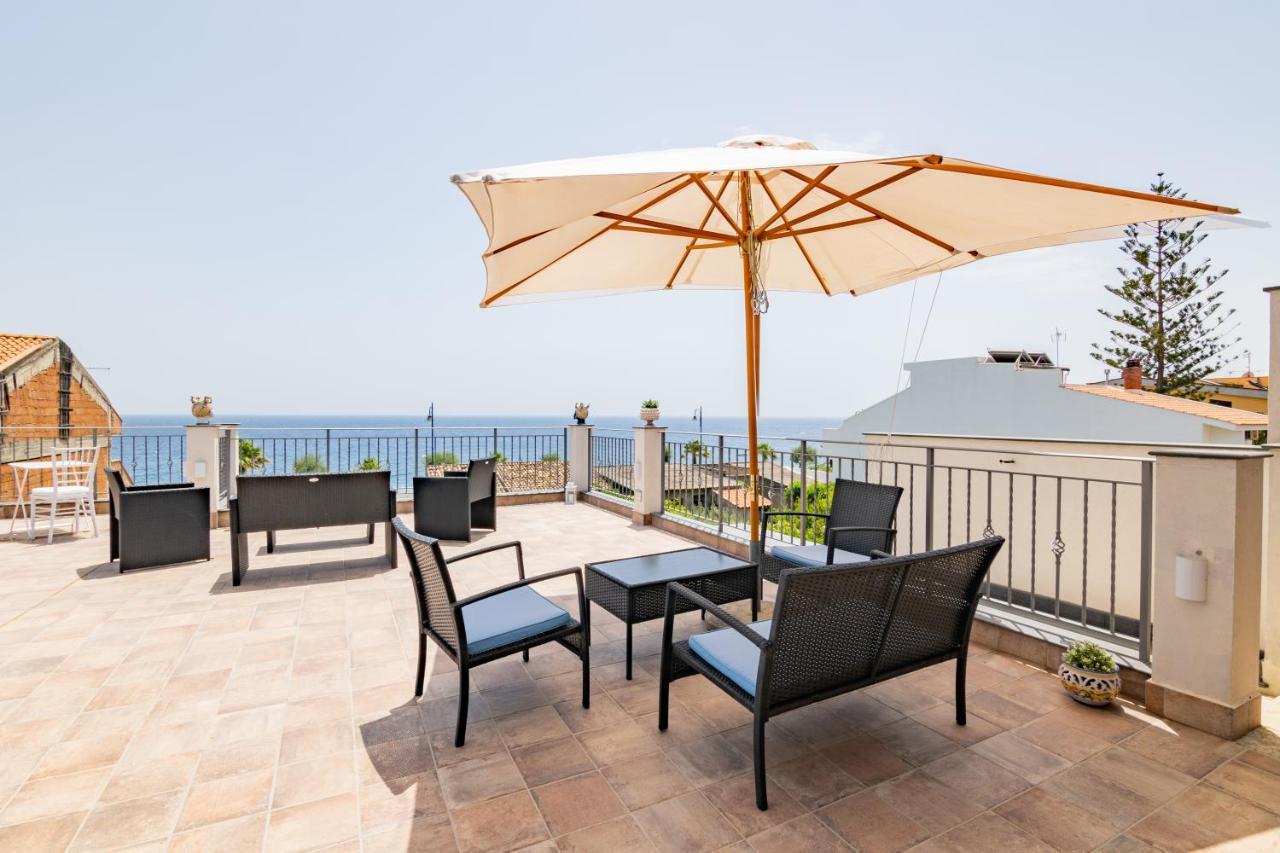 Bed and Breakfast Ottocento Sul Mare Nizza di Sicilia Esterno foto
