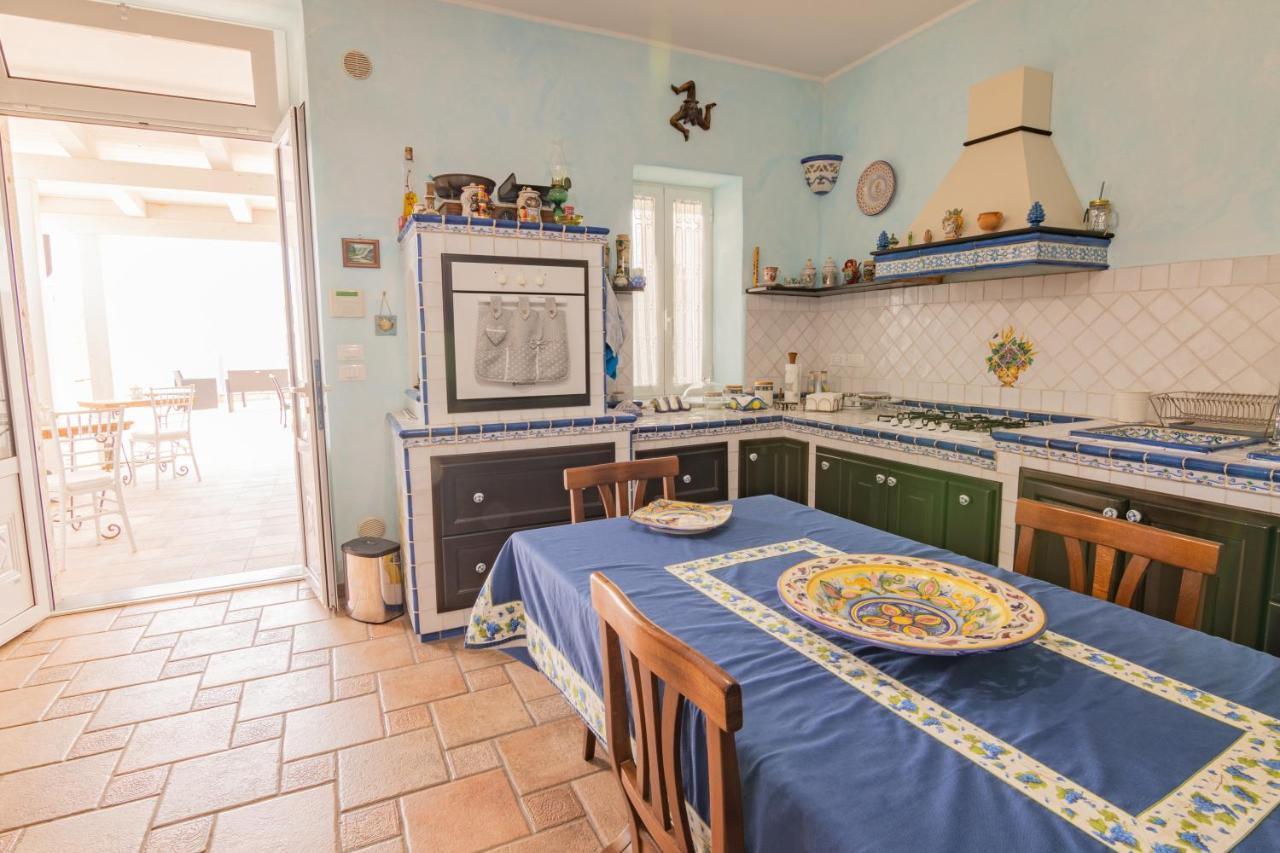 Bed and Breakfast Ottocento Sul Mare Nizza di Sicilia Esterno foto