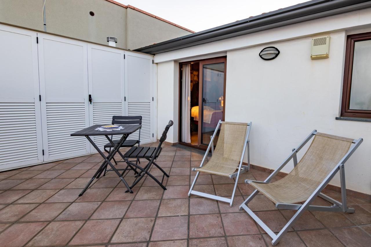 Bed and Breakfast Ottocento Sul Mare Nizza di Sicilia Esterno foto