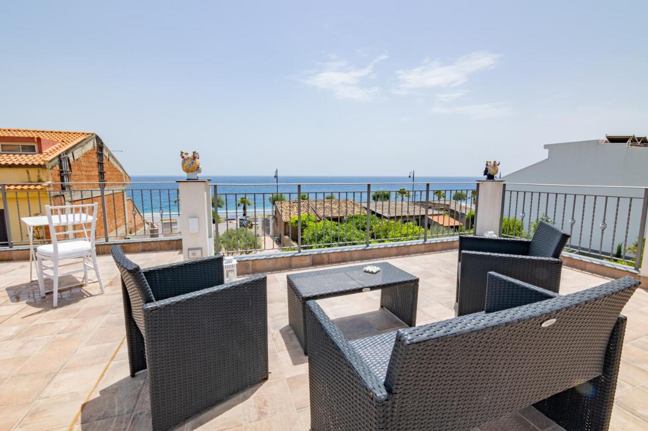 Bed and Breakfast Ottocento Sul Mare Nizza di Sicilia Esterno foto