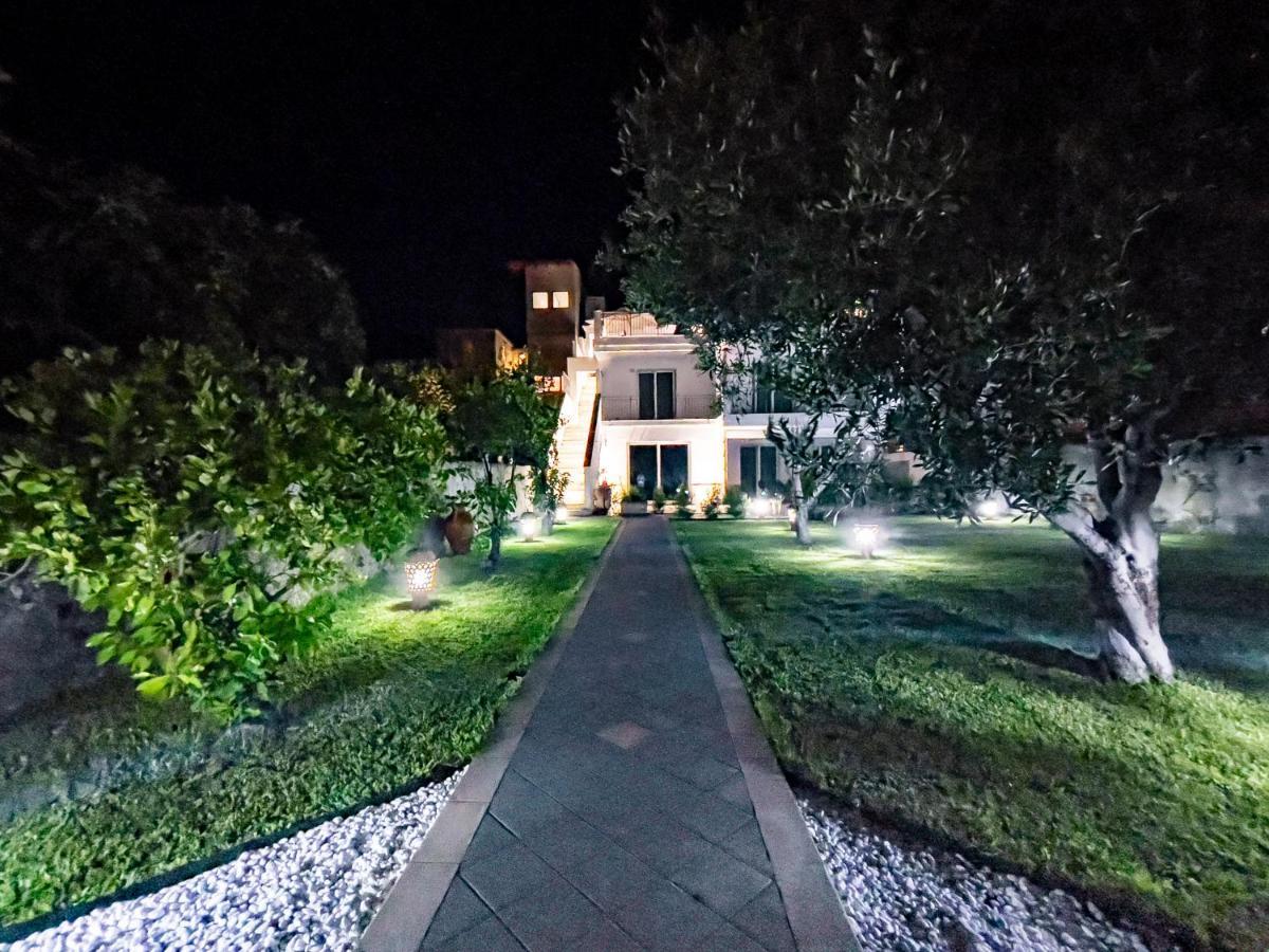Bed and Breakfast Ottocento Sul Mare Nizza di Sicilia Esterno foto