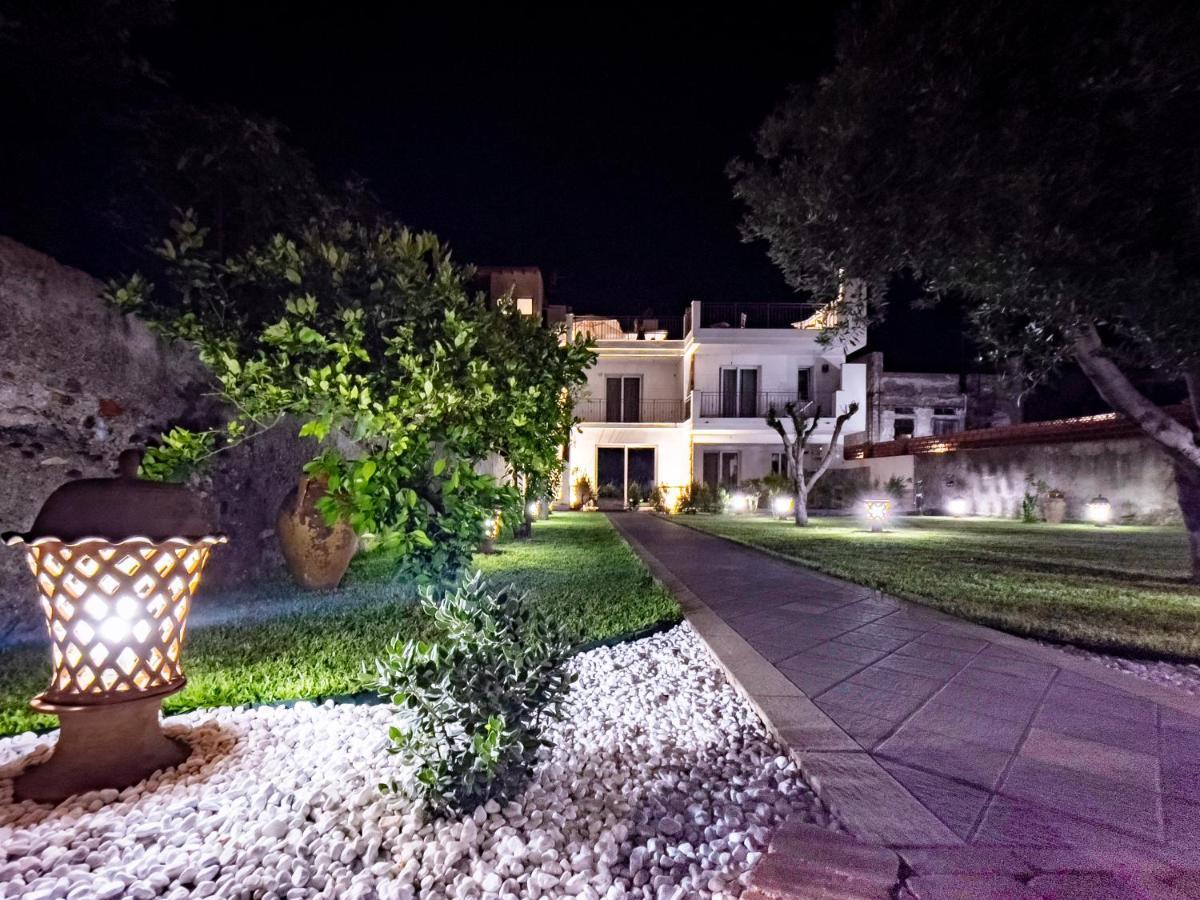 Bed and Breakfast Ottocento Sul Mare Nizza di Sicilia Esterno foto